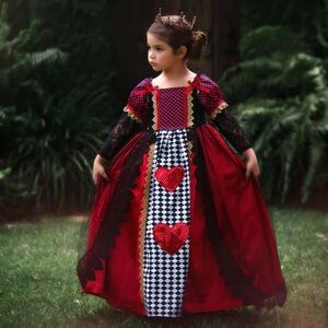 Gorgeous detailed Queen of Hearts Halloween Costume, Trish Scully, size 6